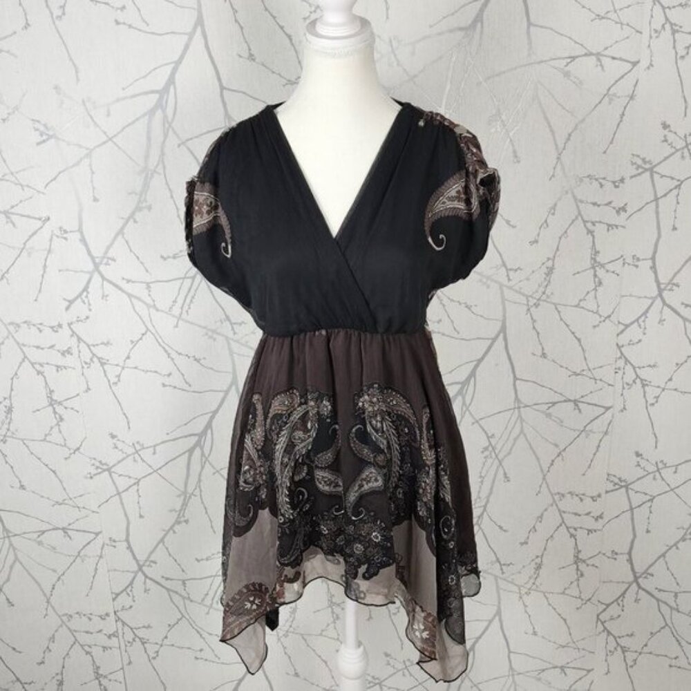 Le Chateau Paisley Printed Chiffon Babydoll Hanky Hem Y2K Tunic
